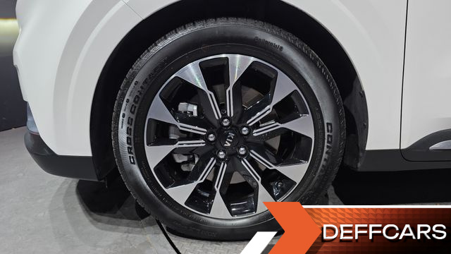 Kia CARNIVAL 9-Seater Signature купить на сайте DeffCars