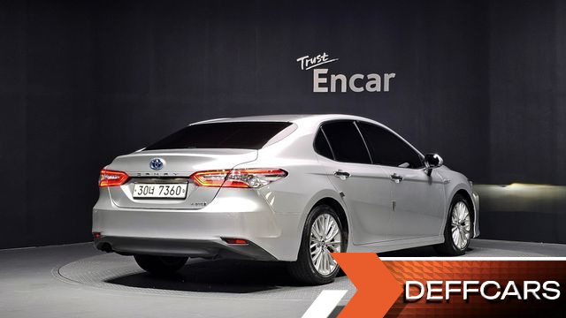 Toyota CAMRY 2.5 XLE Hybrid купить на сайте DeffCars