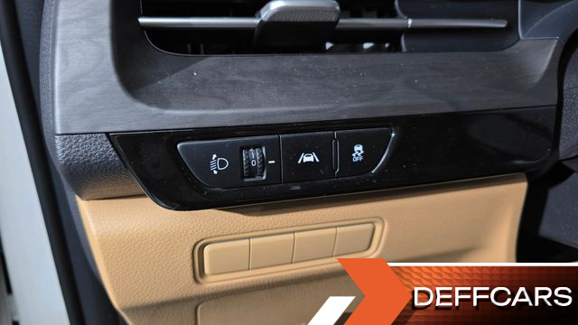 Kia CARNIVAL 11-Seater Prestige купить на сайте DeffCars