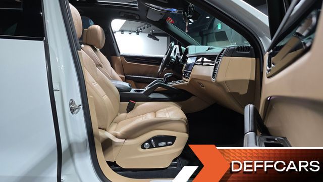 Porsche CAYENNE 3.0 купить на сайте DeffCars