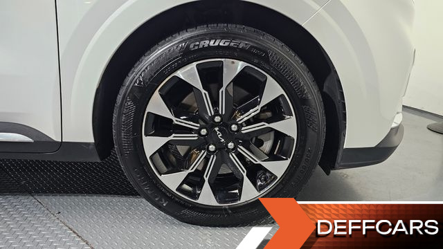 Kia CARNIVAL 9-Seater Noblesse купить на сайте DeffCars