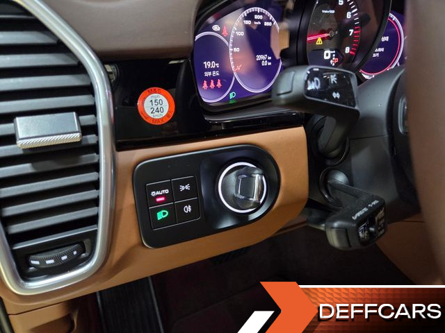 Porsche CAYENNE 3.0 PLATINUM EDITION купить на сайте DeffCars