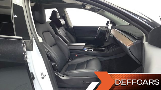 Tesla MODEL Y Long Range AWD купить на сайте DeffCars