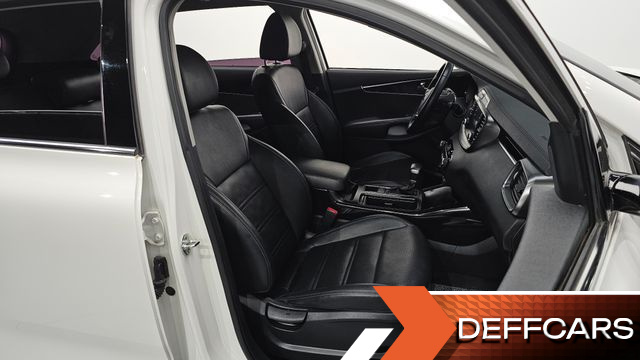 Kia SORENTO Diesel 2.0 2WD Prestige купить на сайте DeffCars