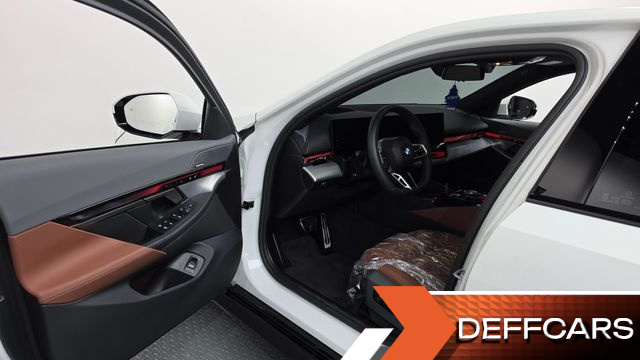 BMW 5-SERIES 530i xDrive M Sport купить на сайте DeffCars
