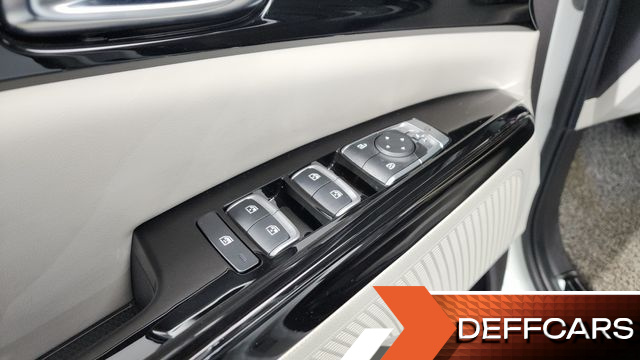 Kia CARNIVAL 9-Seater Noblesse купить на сайте DeffCars