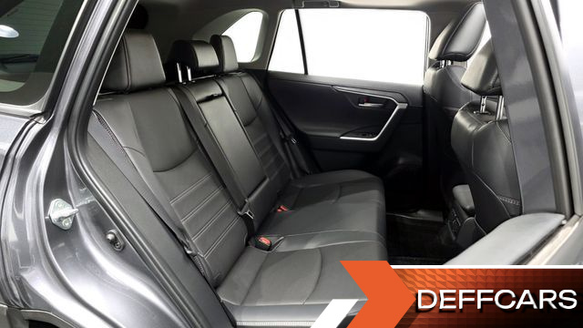 Toyota RAV4 2,5 4WD Hybrid LTD купить на сайте DeffCars