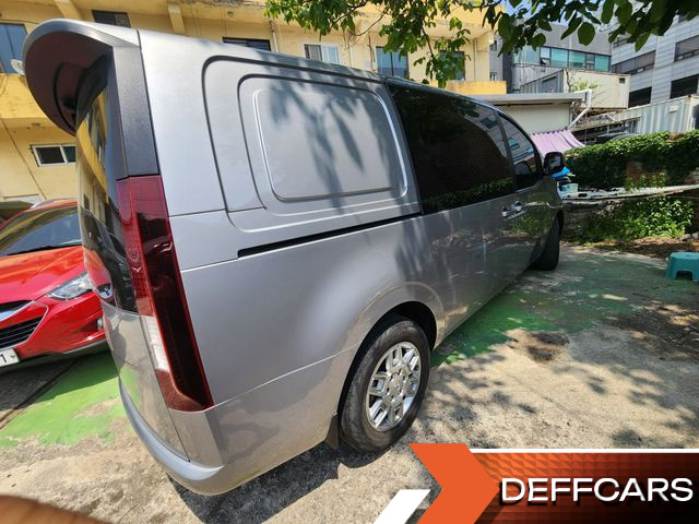 Hyundai STARIA Cargo 5-Seater Modern купить на сайте DeffCars