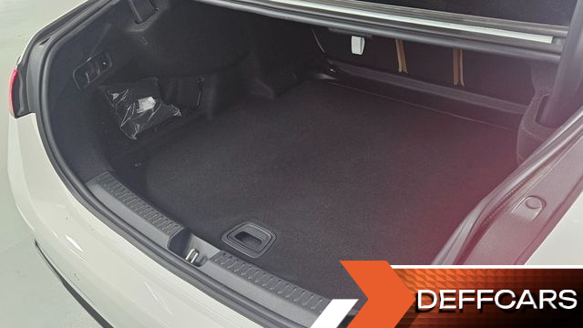 Mercedes E-CLASS E220d 4MATIC Exclusive купить на сайте DeffCars