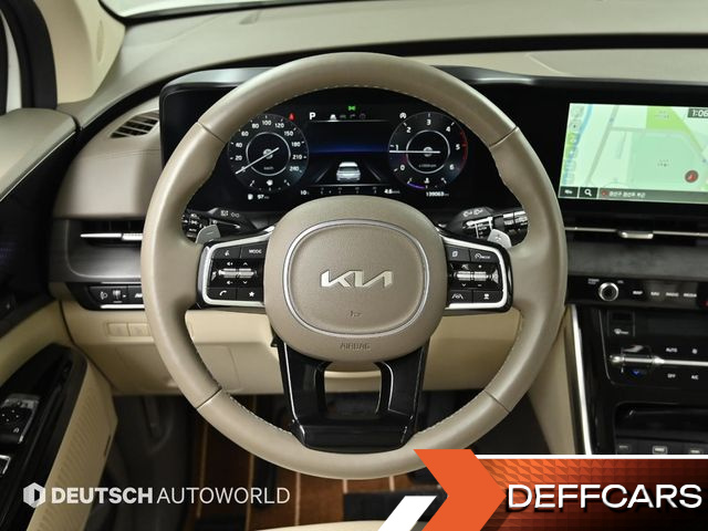 Kia CARNIVAL 9-Seater Signature купить на сайте DeffCars