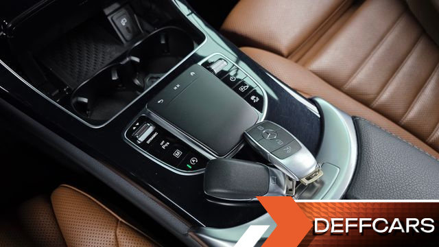 Mercedes GLC-CLASS GLC300 4MATIC Premium купить на сайте DeffCars