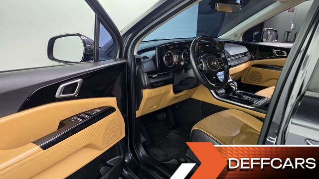 Kia CARNIVAL 9-Seater Prestige купить на сайте DeffCars