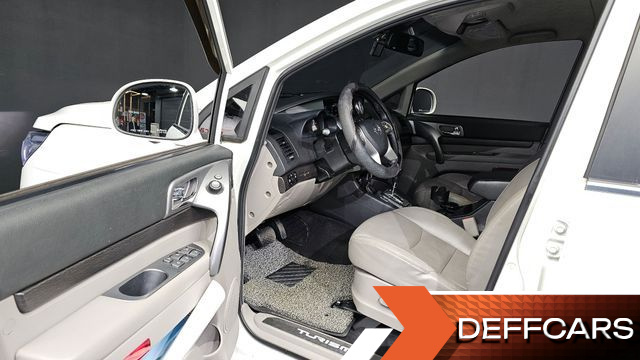 Ssangyong KORANDO 4WD Chateau 9-seater High-Limousine купить на сайте DeffCars