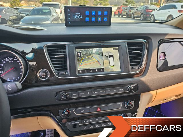 Kia CARNIVAL 7-Seater Limousine President купить на сайте DeffCars
