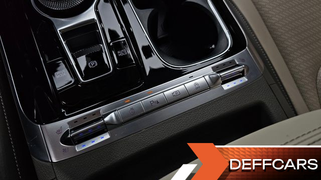 Kia CARNIVAL Diesel 7-Seater Signature купить на сайте DeffCars
