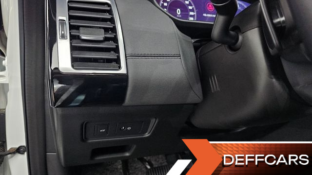 Land Rover DISCOVERY 3.0 TD6 HSE купить на сайте DeffCars