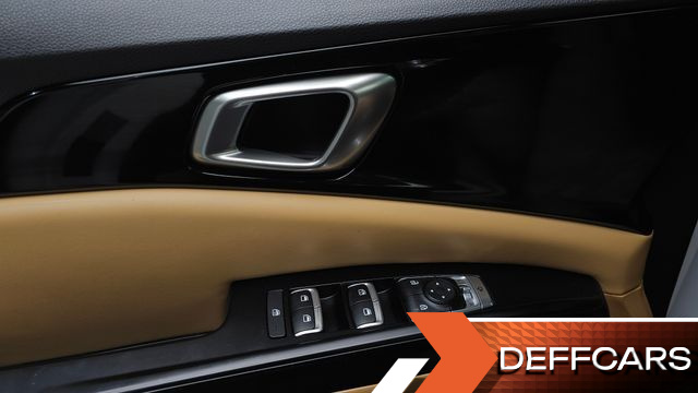 Kia CARNIVAL 9-Seater Prestige купить на сайте DeffCars