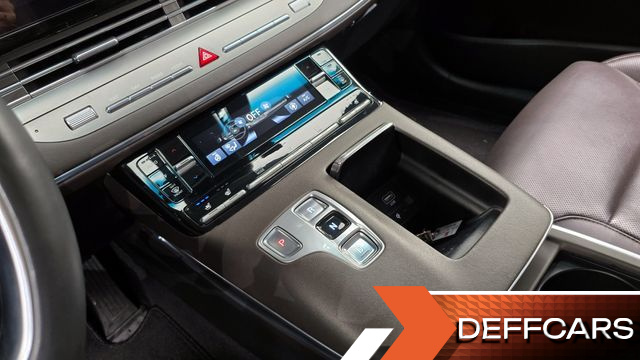 Hyundai GRANDEUR 2.5 Premium Choice купить на сайте DeffCars