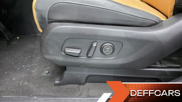 Kia CARNIVAL 9-Seater Noblesse купить на сайте DeffCars