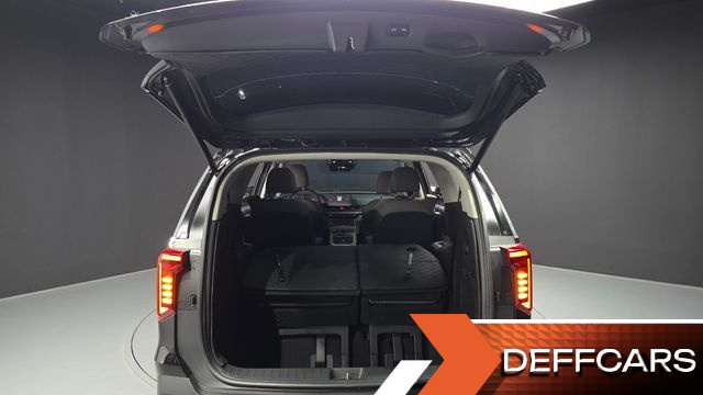 Kia CARNIVAL 7-Seater Outdoor Noblesse купить на сайте DeffCars