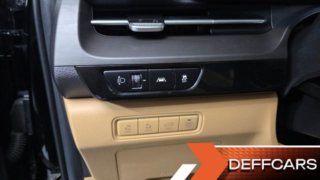 Kia CARNIVAL 9-Seater Noblesse купить на сайте DeffCars