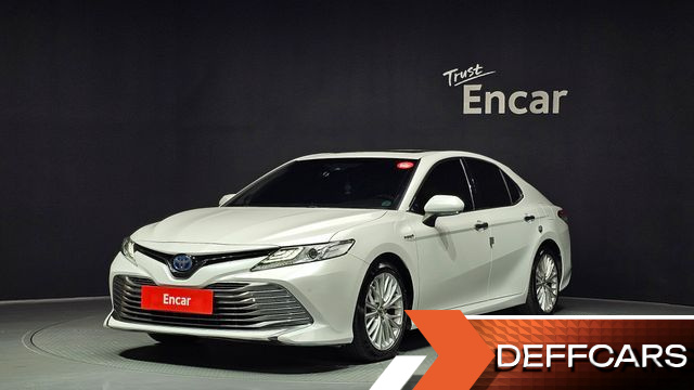 Toyota CAMRY 2.5 XLE Hybrid купить на сайте DeffCars