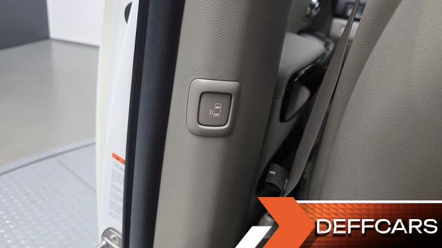 Kia CARNIVAL 9-Seater Noblesse купить на сайте DeffCars