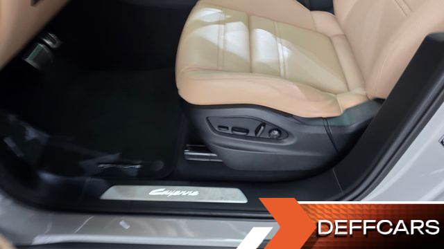 Porsche CAYENNE 3.0 E-Hybrid Coupe купить на сайте DeffCars