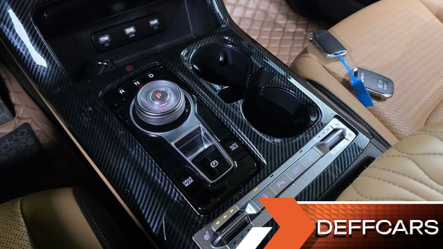 Kia CARNIVAL 7-Seater Outdoor Noblesse купить на сайте DeffCars