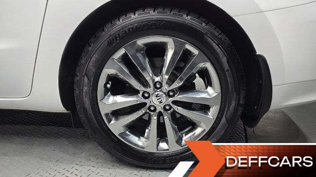 Kia CARNIVAL 7-seater Limousine President купить на сайте DeffCars