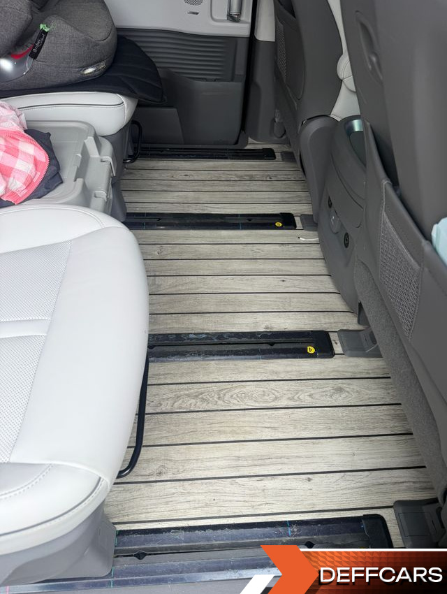 Hyundai STARIA 4WD Lounge 9-Seater Inspiration купить на сайте DeffCars