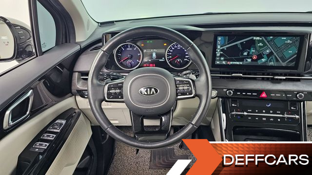 Kia CARNIVAL 9-Seater Noblesse купить на сайте DeffCars