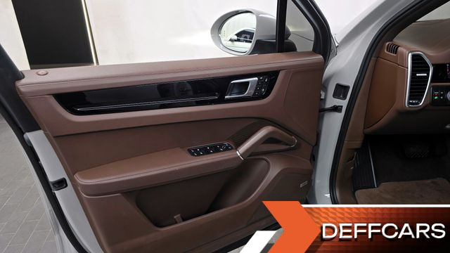 Porsche CAYENNE 3.0 PLATINUM EDITION купить на сайте DeffCars
