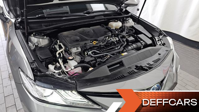 Toyota CAMRY 2.5 XLE Hybrid купить на сайте DeffCars