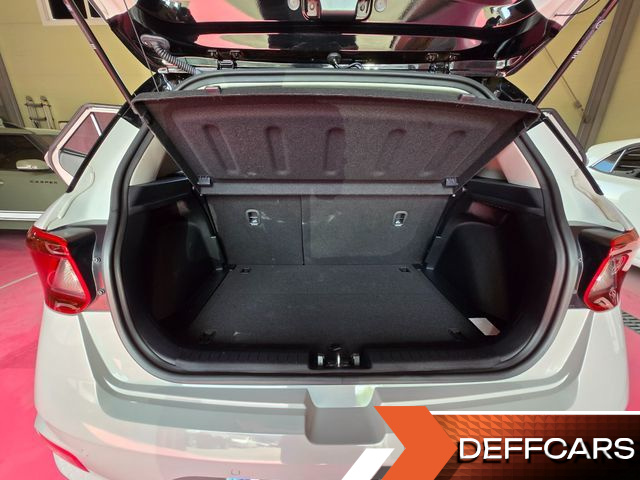 Hyundai VENUE 1.6 Flux купить на сайте DeffCars