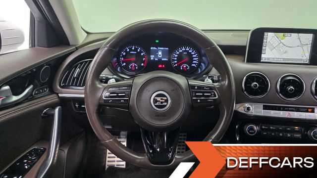 Kia STINGER 2.0 Turbo 2WD Platinum купить на сайте DeffCars