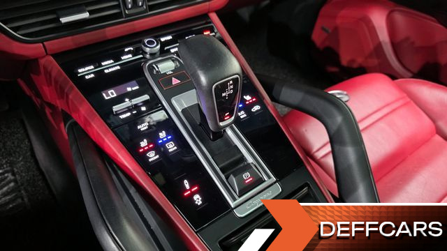 Porsche CAYENNE 3.0 купить на сайте DeffCars