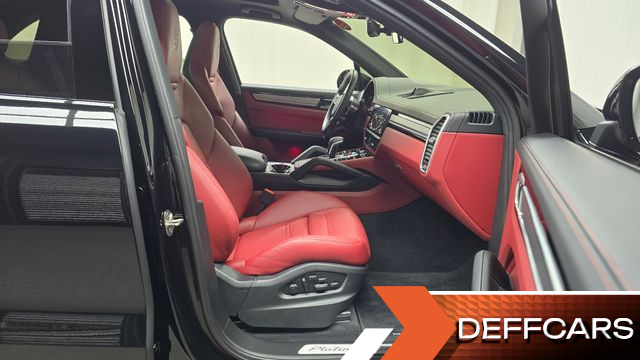 Porsche CAYENNE 3.0 PLATINUM EDITION купить на сайте DeffCars