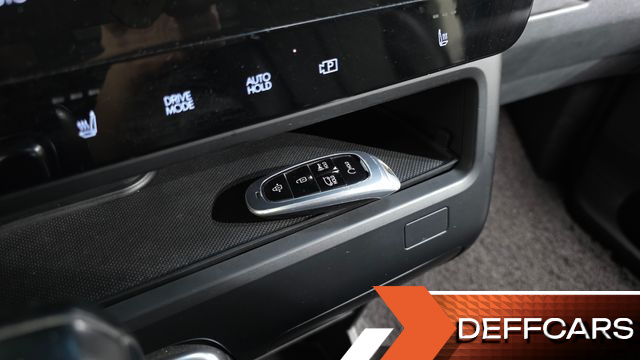 Hyundai STARIA Cargo 3-Seater Modern купить на сайте DeffCars