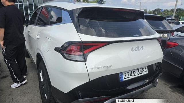 Kia SPORTAGE Gasoline 1.6 Turbo 2WD Signature купить на сайте DeffCars