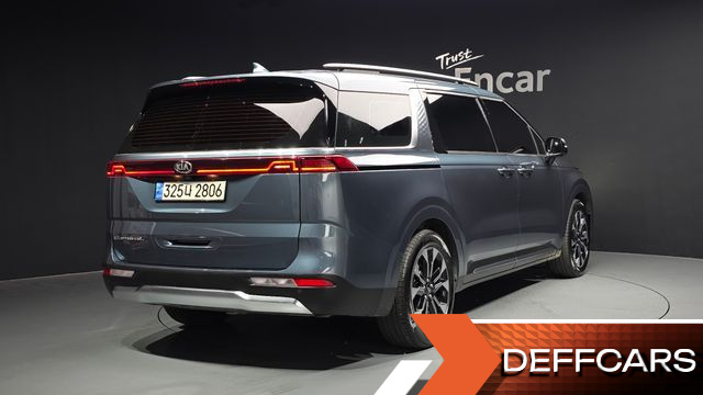 Kia CARNIVAL 9-Seater Signature купить на сайте DeffCars