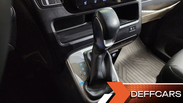 Hyundai STARIA L3.5 Cargo 5-Seater Modern купить на сайте DeffCars