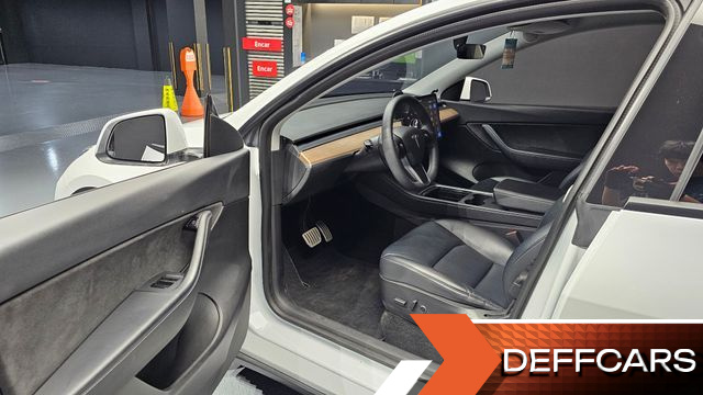 Tesla MODEL Y Performance AWD купить на сайте DeffCars