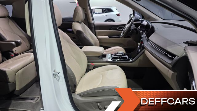 Kia CARNIVAL Gasoline 7-Seater Signature купить на сайте DeffCars