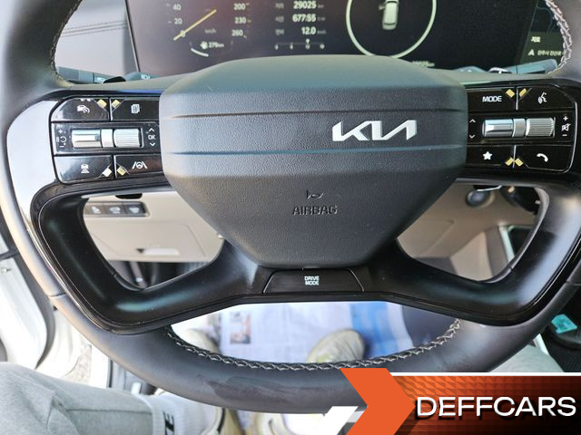 Kia CARNIVAL 9-Seater Noblesse купить на сайте DeffCars