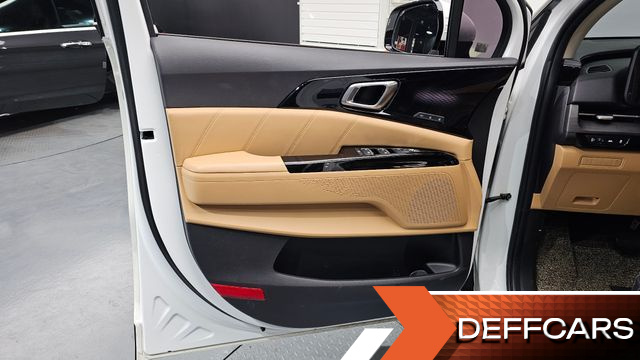 Kia CARNIVAL 9-Seater Signature купить на сайте DeffCars