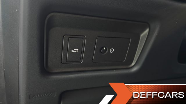 Land Rover RANGE ROVER EVOQUE 2.0 TD4 SE купить на сайте DeffCars
