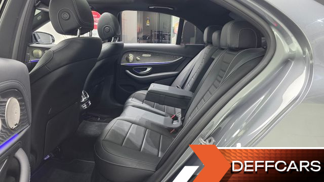 Mercedes E-CLASS E350 4MATIC AMG Line купить на сайте DeffCars