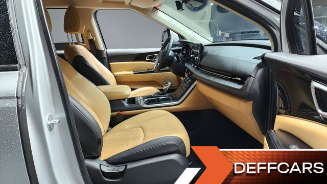 Kia CARNIVAL Gasoline 11-Seater Prestige купить на сайте DeffCars