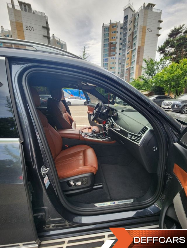 BMW X7 xDrive 40i M Sport 6STR купить на сайте DeffCars